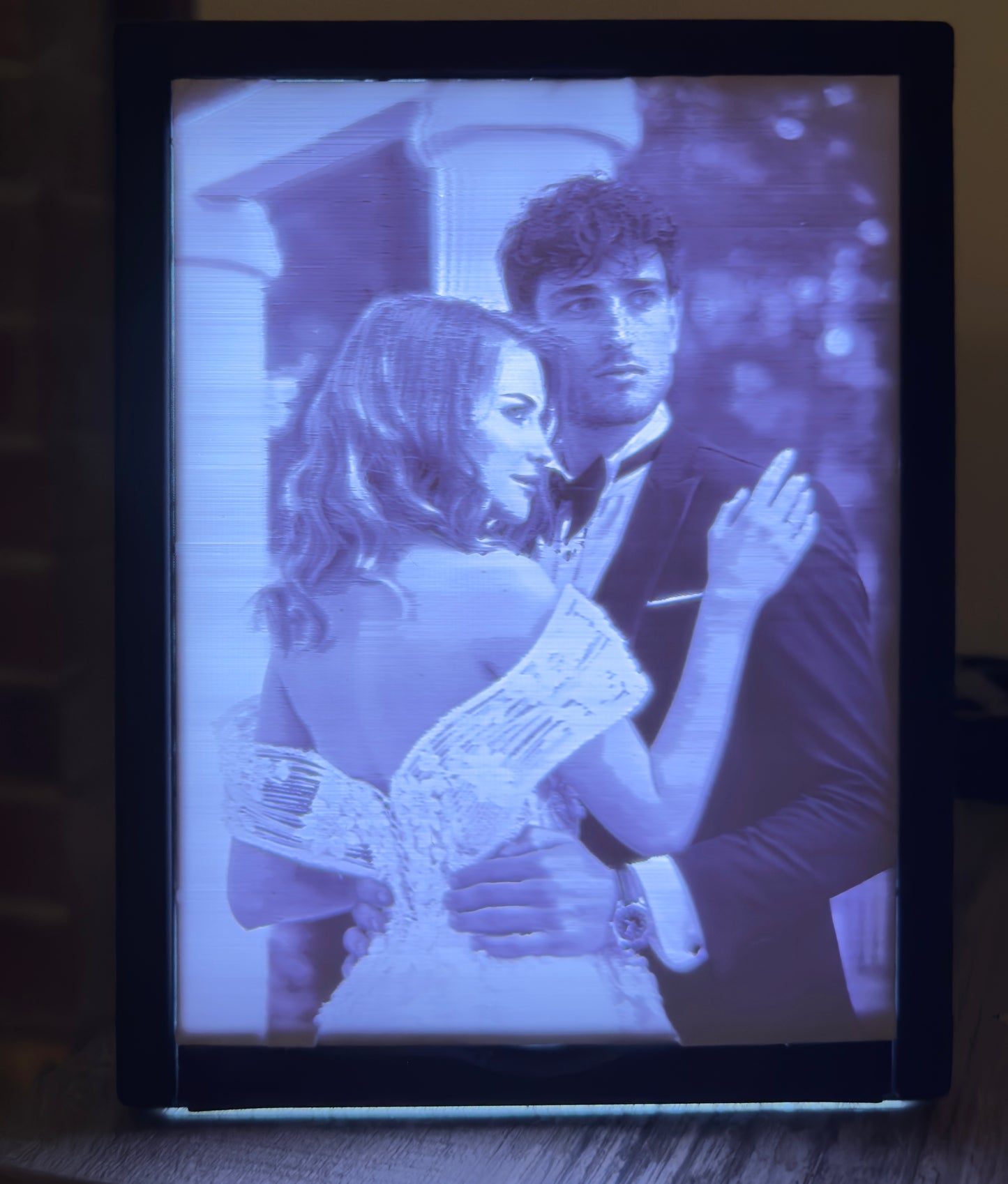 4x6" Framed Illuminated B&W Photo